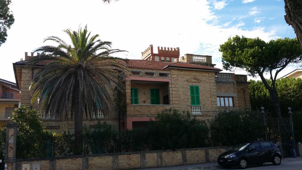 Appartamento Esmeralda Tortoreto ภายนอก รูปภาพ